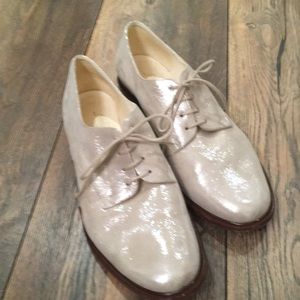 Champagne metallic oxfords